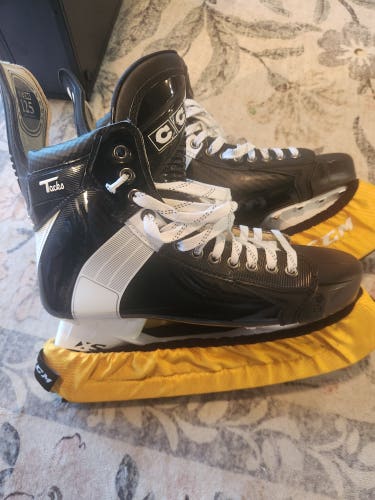 Black/White 2024 CCM Tacks XF 652 Hockey Skates Wide Width 12 (Used)