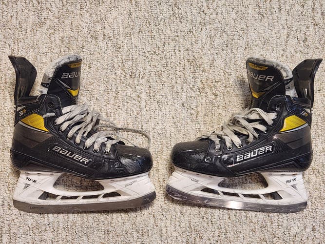 Bauer Supreme 3S Pro Hockey Skates Regular Width Size 6.5 (Used)