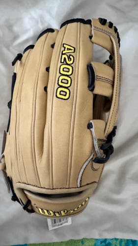 Wilson RH Outfield A2000 Baseball Glove 12.75" (New)