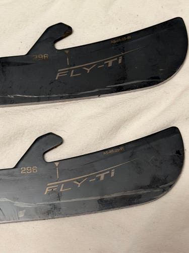 Bauer Fly-Ti 296 mm (Used Once)