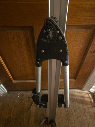 Thule Big Mouth Bike Roof Top Frame Upright Bike Rack with Lock and Key
