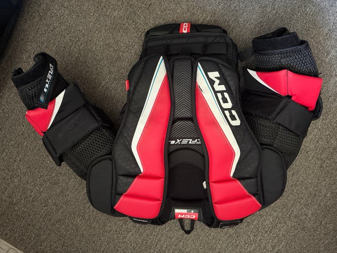 Small / Medium CCM Extreme Flex E6.5 Goalie Chest Protector (Used)