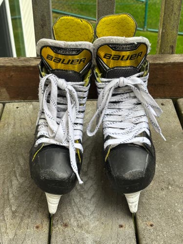 Bauer Supreme S37 Hockey Skates Regular Width 6 (Used)