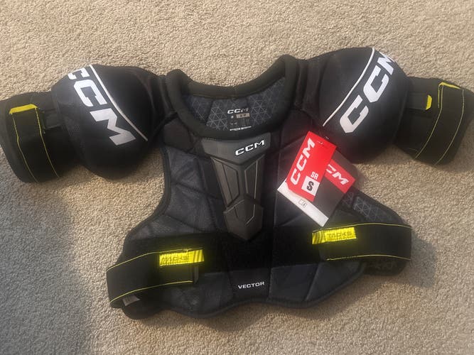 Boy’s Small Junior  CCM Vector Shoulder Pads (New)
