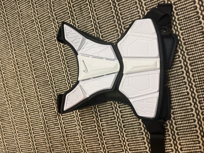 Medium Adult Nike Vapor Elite Shoulder Pads (Used)
