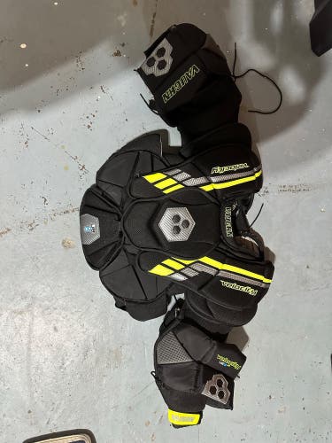 Small / Medium 2019 Vaughn Goalie Chest Protector (Used)
