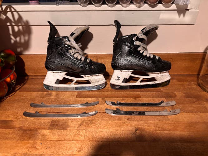 Bauer Supreme M50 Pro Hockey Skates Extra Wide Width Size 3 (Used)