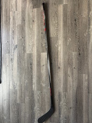 Senior Bauer Vapor Team Right Handed Hockey Stick P92 77 Flex Pro Stock (New)