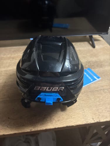 Medium Bauer Re-Akt 155 Helmet (New)