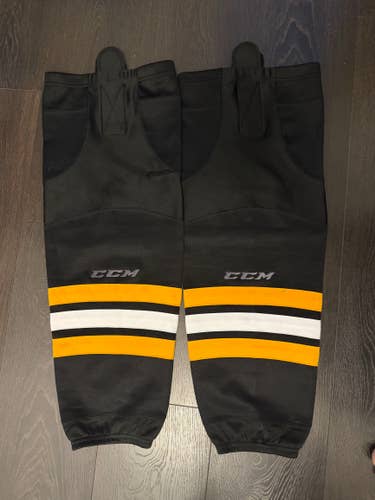 Black & Yellow Int CCM Hockey Socks