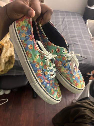 Unisex Size M 11.5 (W 12.5) Adult Vans Authentic Shoes (Used)