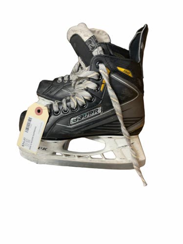 Bauer Supreme 150 Size 2D Hockey Skates