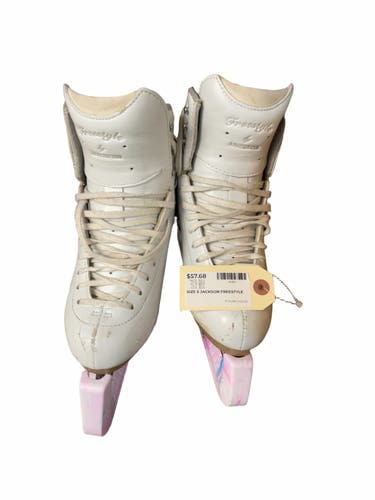 Jackson Freestyle Size 5 Figure Skates