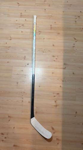 Senior Bauer Proto-R Left Hand Hockey Stick P86 82 Flex Pro Stock (Used)