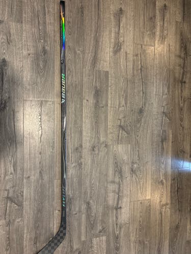 Senior Bauer Vapor Flylite Right Handed Hockey Stick P90TM 82 Flex (New)
