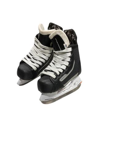 Used WinnWell AMP 300 Youth Hockey Skate Youth 11.0 11847-S000038999