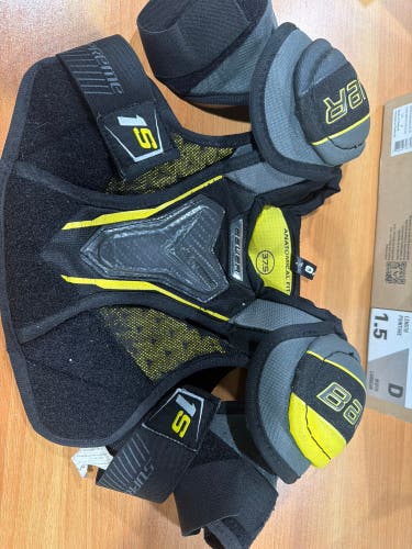 Large Youth Bauer Supreme 1S Shoulder Pads (Used)