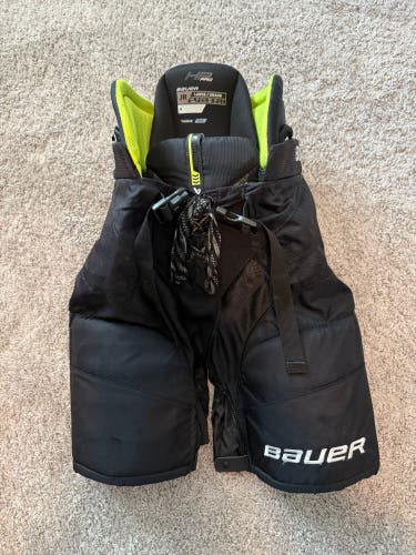 Junior Large Bauer HP Pro Hockey Pants (Used)