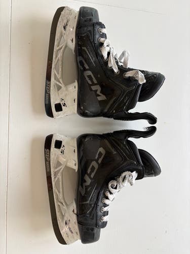 CCM Tacks XF Pro Hockey Skates Regular Width Size 2 (Used)