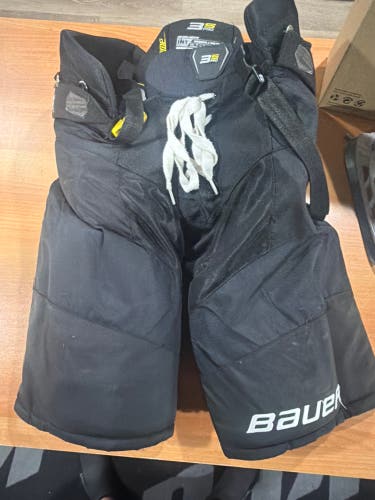 Men's Intermediate Medium Bauer Supreme 3S Pro Hockey Pants (Used)
