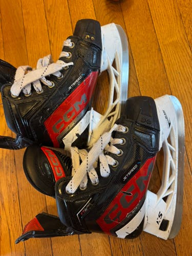 Black 2023 CCM JetSpeed FT6 Pro Hockey Skates Regular Width Size 2 (Used)