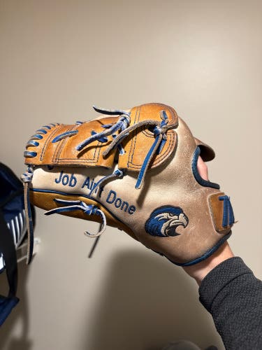 Marucci Capitol Series LH Pitcher's Baseball Glove 11.75" (Used)