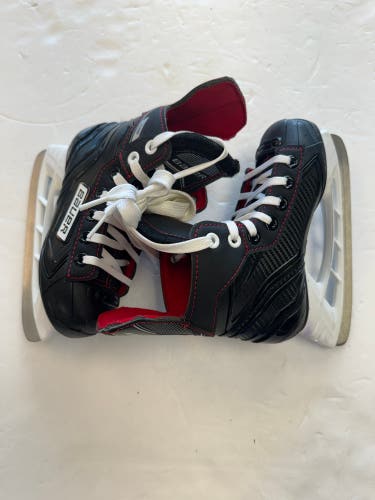 Black 2018 Bauer NS Hockey Skates 12 (Used)