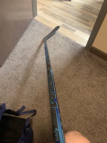 Unreleased Vizion 2 Senior CCM Right Handed Hockey Stick P29 70 Flex Pro Stock (barely Used)