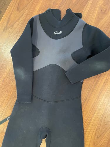 Kid's 3/2mm Wetsuit (Used) Size 14