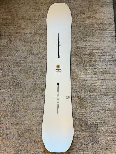 Burton FeelGood Camber 149cm Snowboard | Without Bindings (Used)