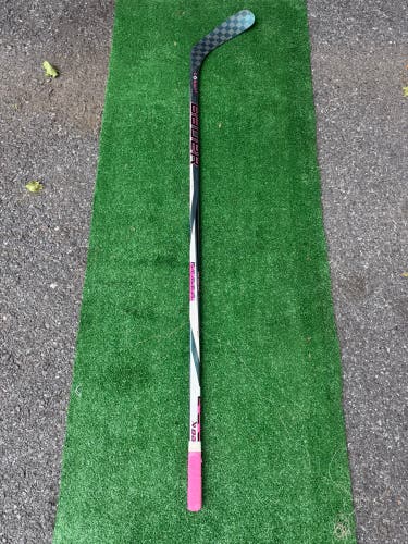 Senior Bauer Twitch Right Handed Hockey Stick P92 87 Flex (Used)