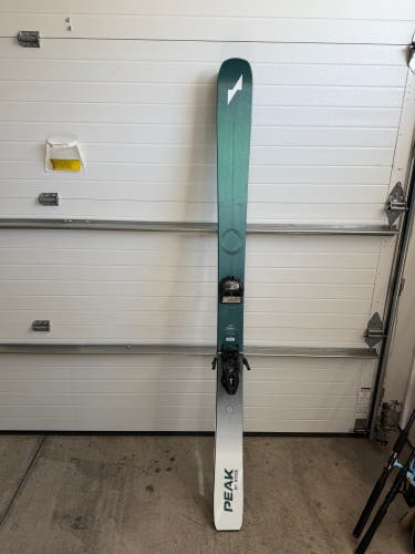 184 cm Peak skis