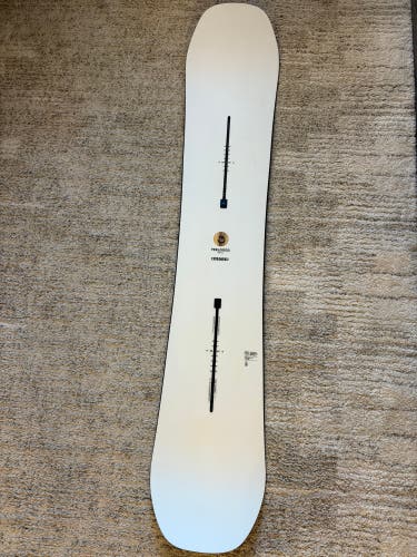 Burton FeelGood Camber 149cm Snowboard | Without Bindings (Used)