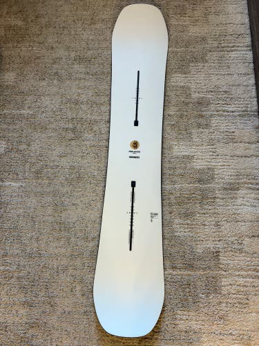 Burton FeelGood Camber 149cm Snowboard | Without Bindings (Used)