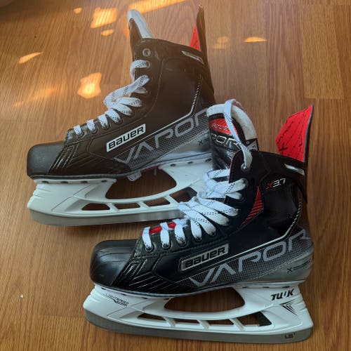 Bauer Vapor x3.7 adult senior 9.5 mens skates nhl