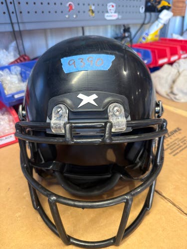 USED XENITH X2E+ YOUTH FOOTBALL HELMET - MEDIUM - BLACK