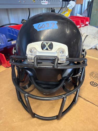 USED XENITH X2E+ YOUTH FOOTBALL HELMET - MEDIUM - BLACK