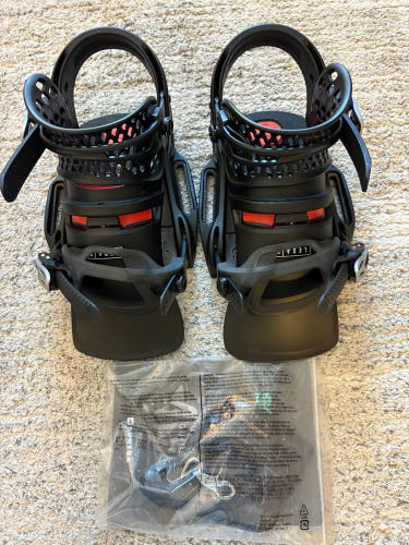 Women's Large Burton Lexa X EST Snowboard Bindings (New)