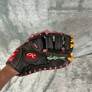 Black Rawlings Renegade RH First Base Baseball Glove 11.5" (Used)