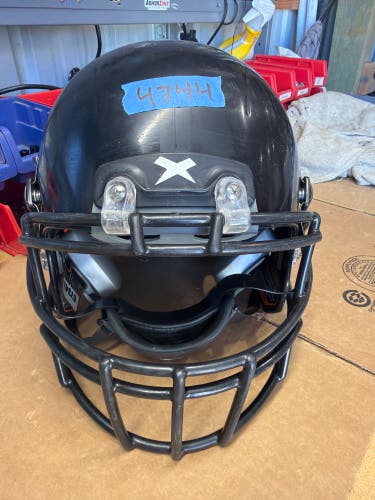 USED XENITH X2E+ YOUTH FOOTBALL HELMET - MEDIUM - BLACK