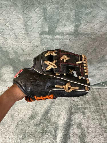 Black Marucci Acadia RH Infield Baseball Glove 11.25" (Used)