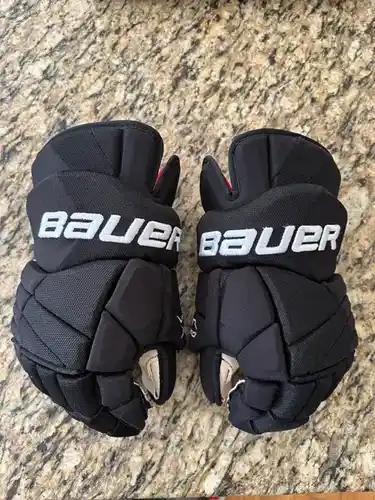 RARE Bauer Vapor X:60 Pro Stock 13” David Krejci Gloves