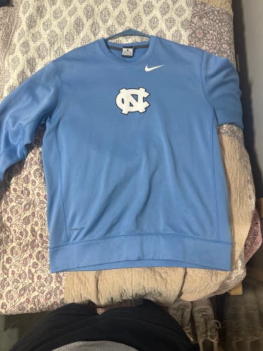 Unc Blue Men's Medium Nike Sweatshirt (Used)
