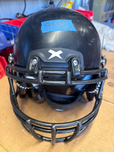 USED XENITH X2E+ YOUTH FOOTBALL HELMET - MEDIUM - BLACK