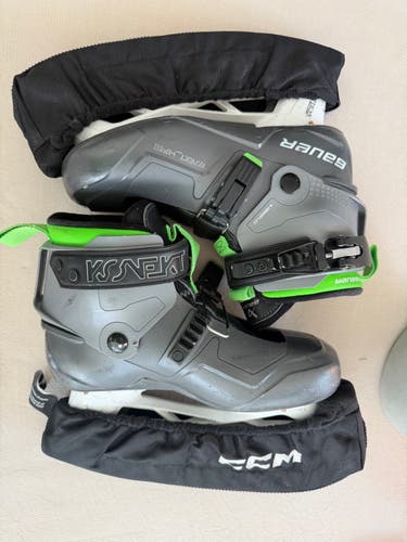 Bauer Konekt HF2 Intermediate Goalie Skates Hockey Goalie Skates Size 5