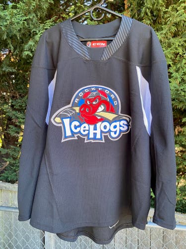 Black Size 56 Men's CCM Jersey (Used)