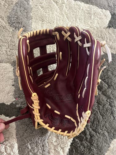 Rawlings Sandlot Series RH Outfield Baseball Glove 12.75" nearly new