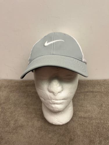 Nike Golf VR 20XI FlexFit Hat Gray White Mesh Backing Golfer Sportswear