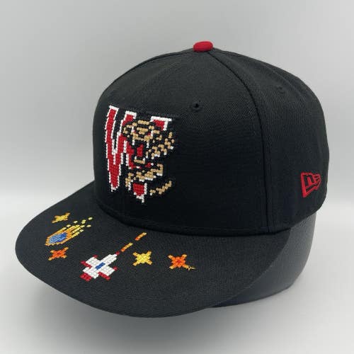 New Era 59FIFTY Wisconsin Timber Rattlers Black 8-Bit Theme Night Hat Size 7 1/4