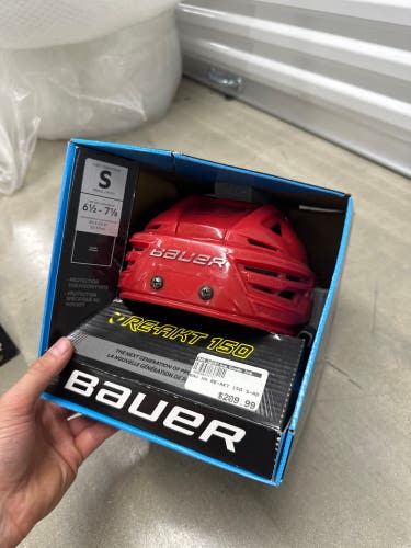 Small Bauer Re-Akt 150 Helmet (Used)